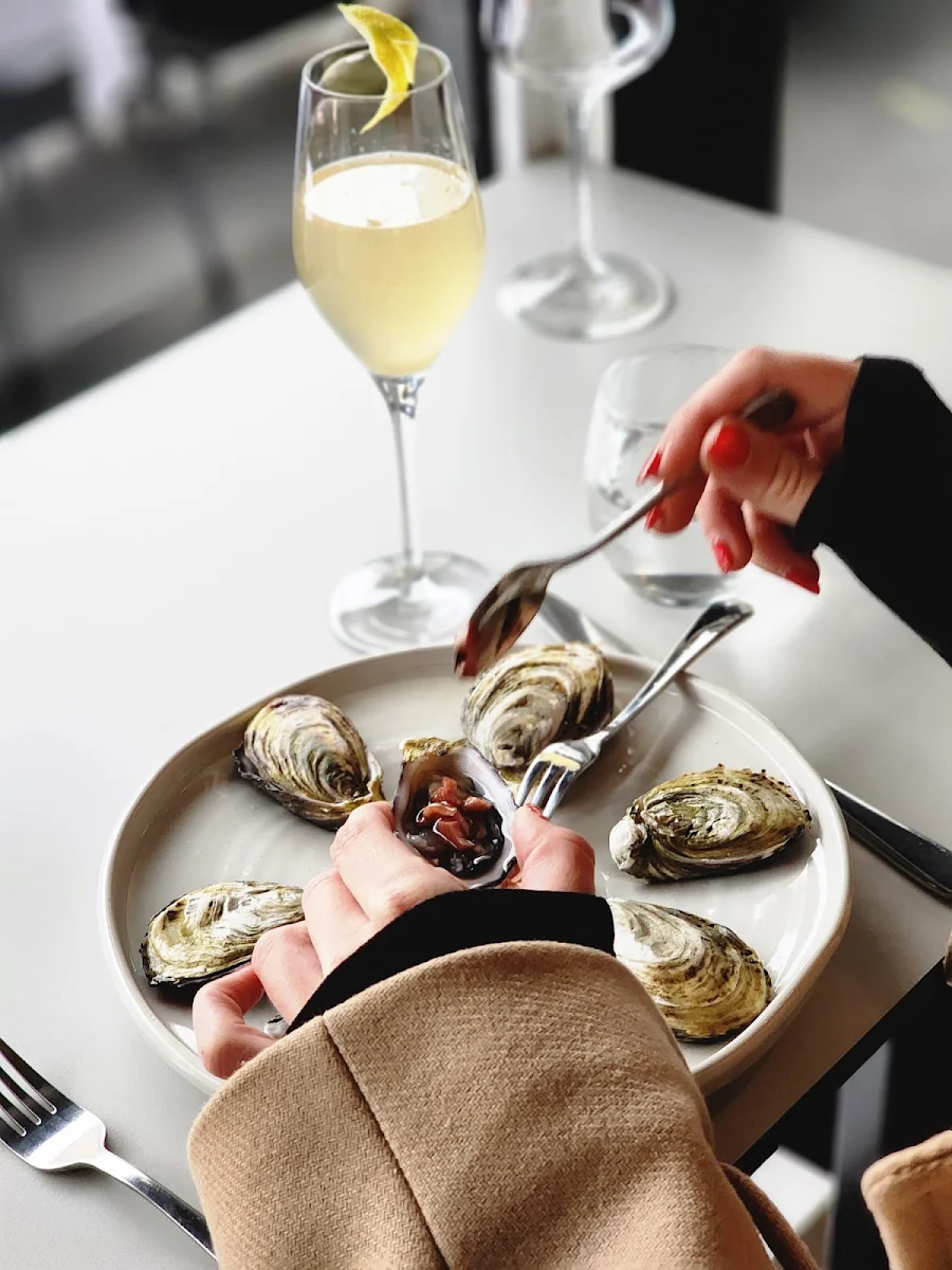 Highlights, Normandy Wine & Grill