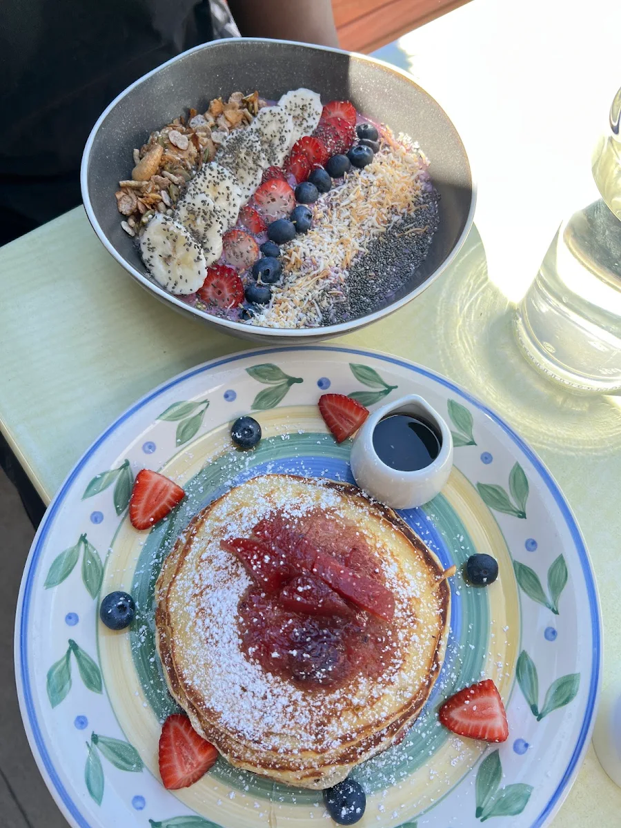 Hot Cakes, The Local Jervis Bay
