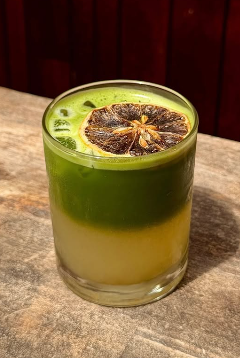 Mango Matcha, Qué