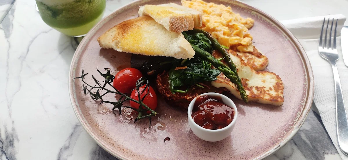 Veggie Breakfast, August Coffee