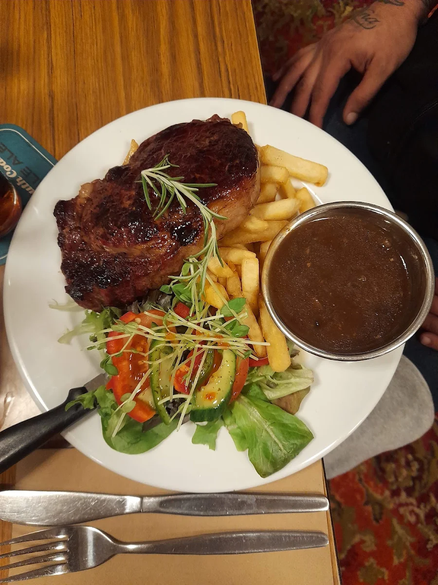 Highlights, Railway Hotel