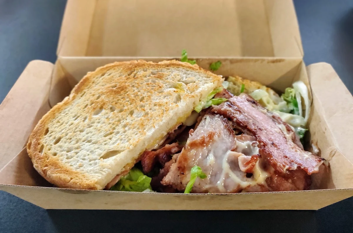 Blat, Mr Toast Cafe