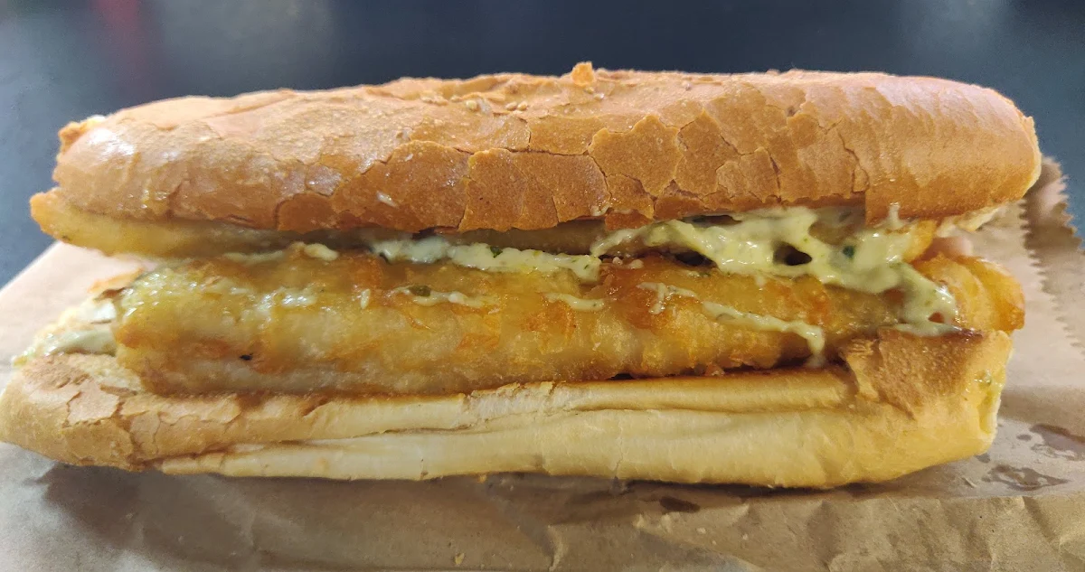 Schnitty Roll, Mr Toast Cafe