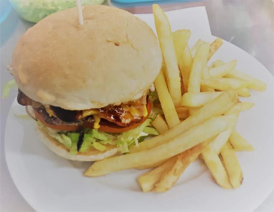 Highlights, Cassidy's Cafe and Takeaway