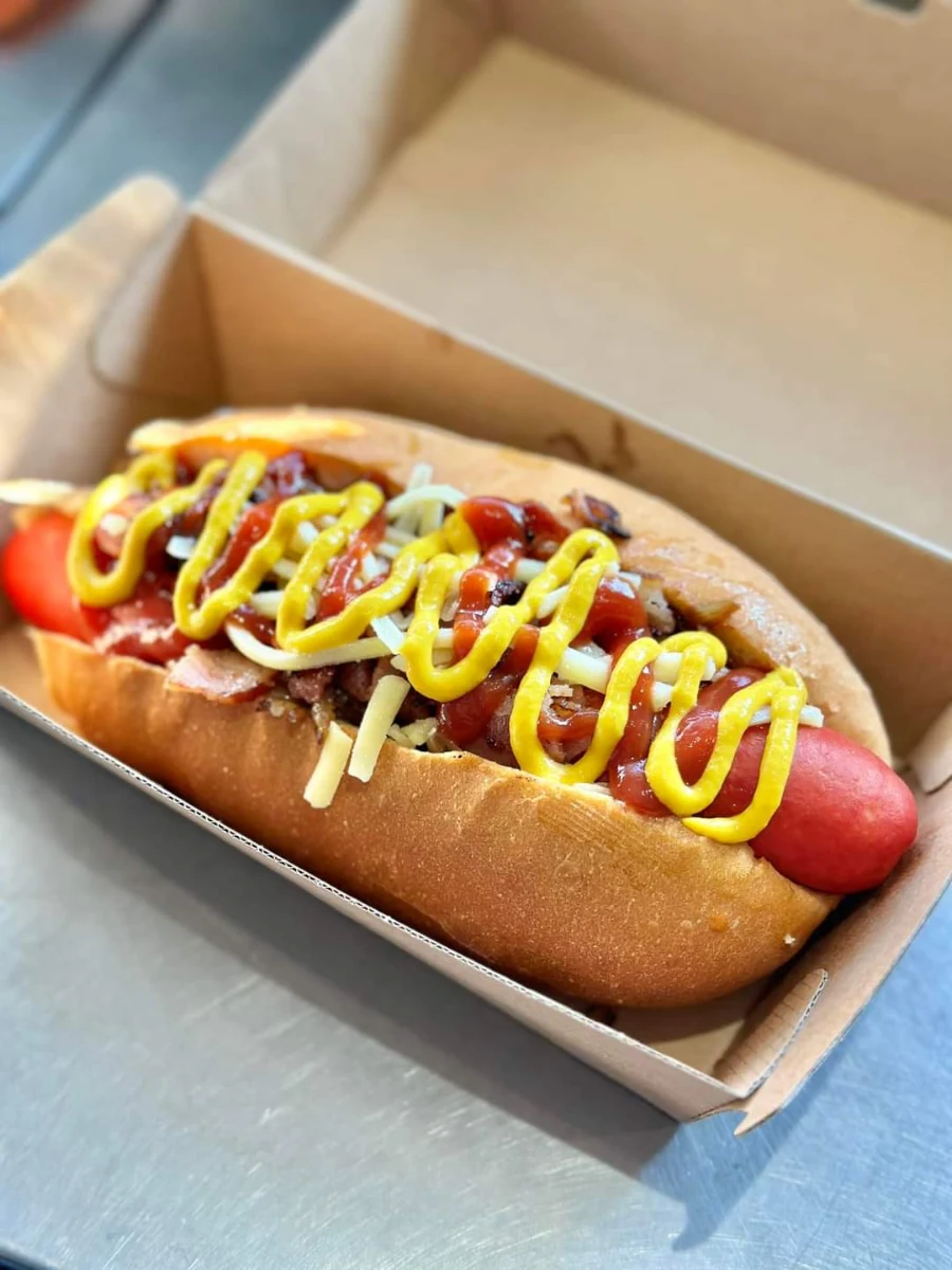 Hot Dog, No. 106 Cafe