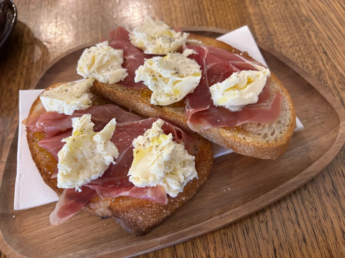 Highlights, Bugiardo Espresso Bar & Osteria