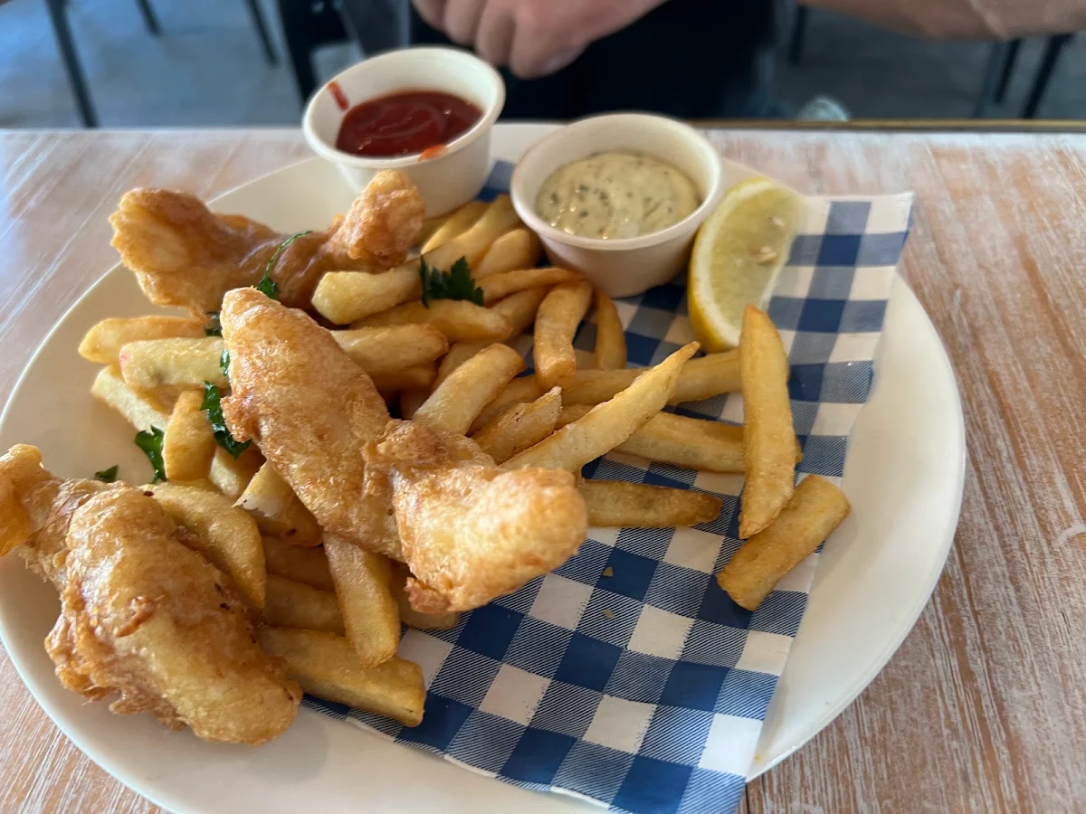 Fish & Chips, Milkbar at the lookout