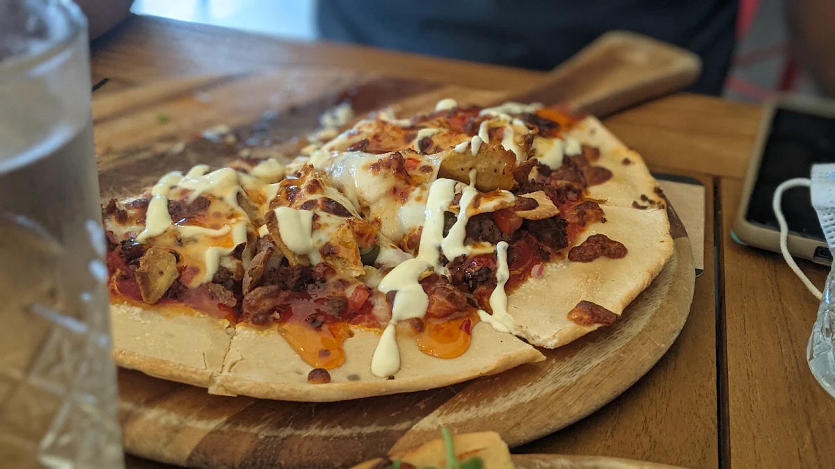 Mexican Pizza, Benchmark on Booner