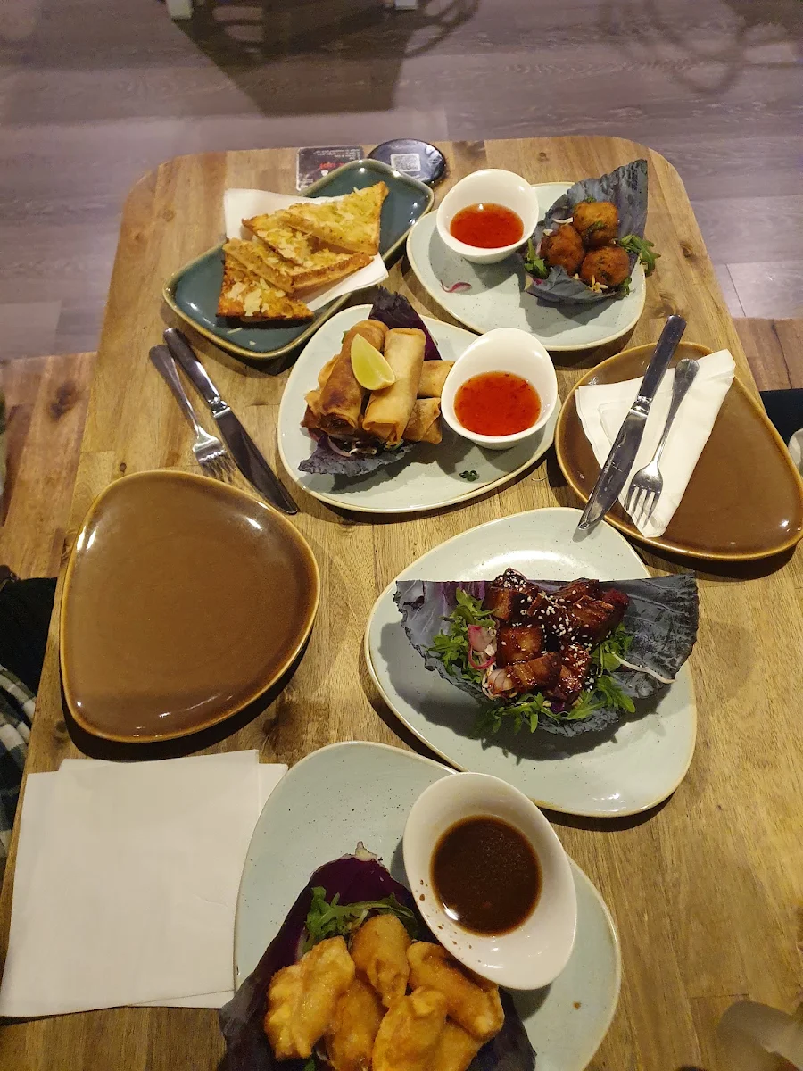 Small Plates, Benchmark on Booner