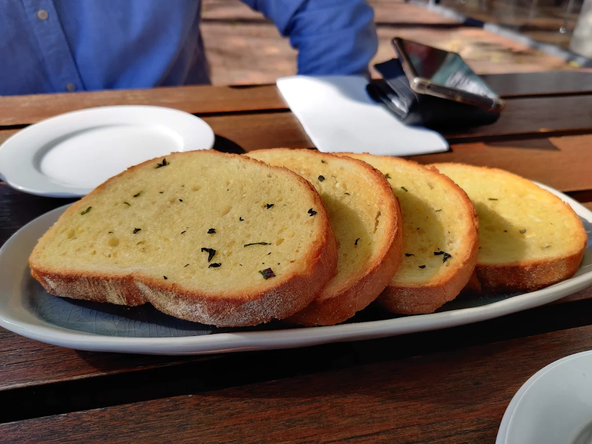 Garlic Bread, Lord Melbourne Hotel
