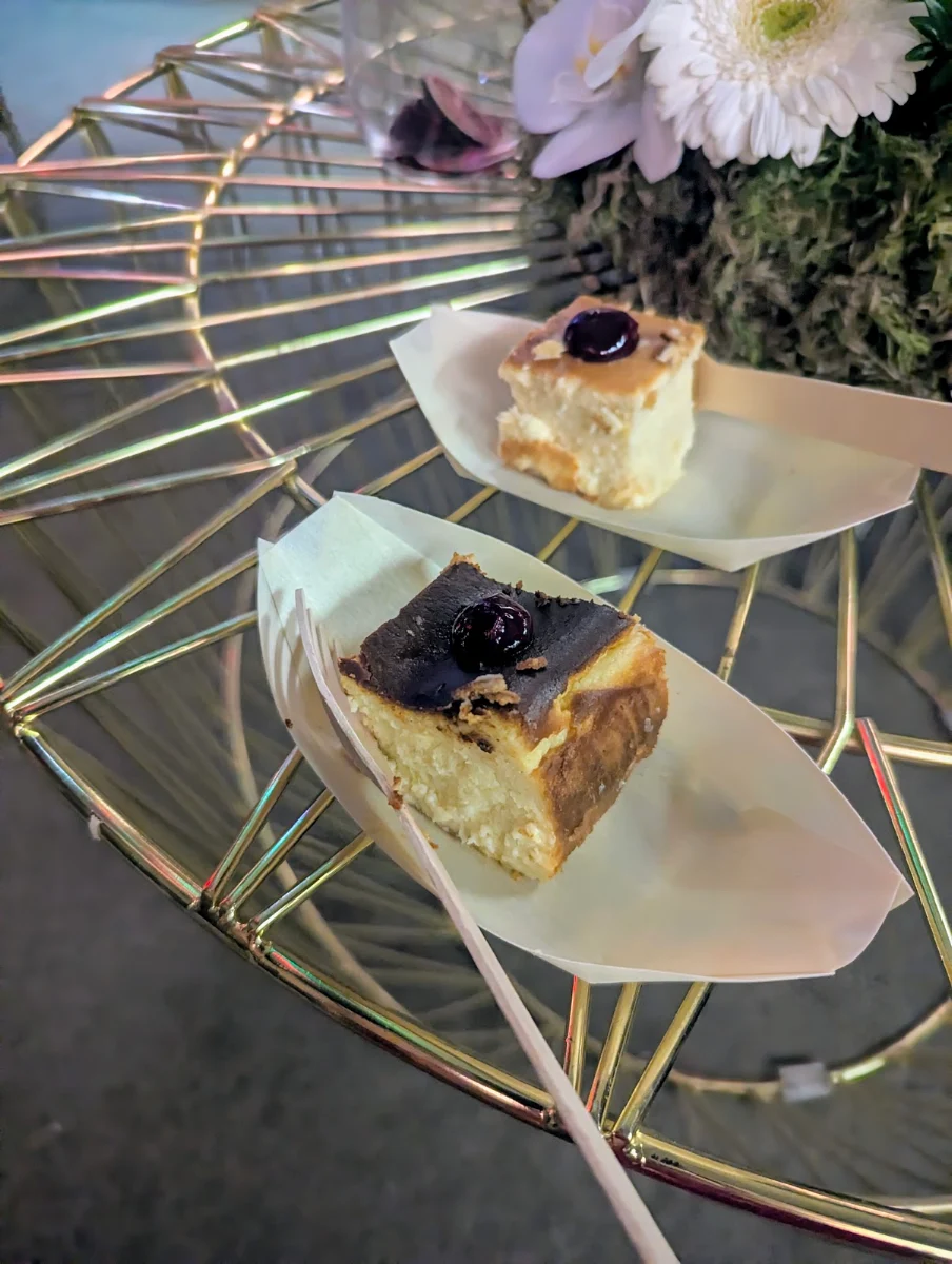 Cheesecake, Olive Restaurant