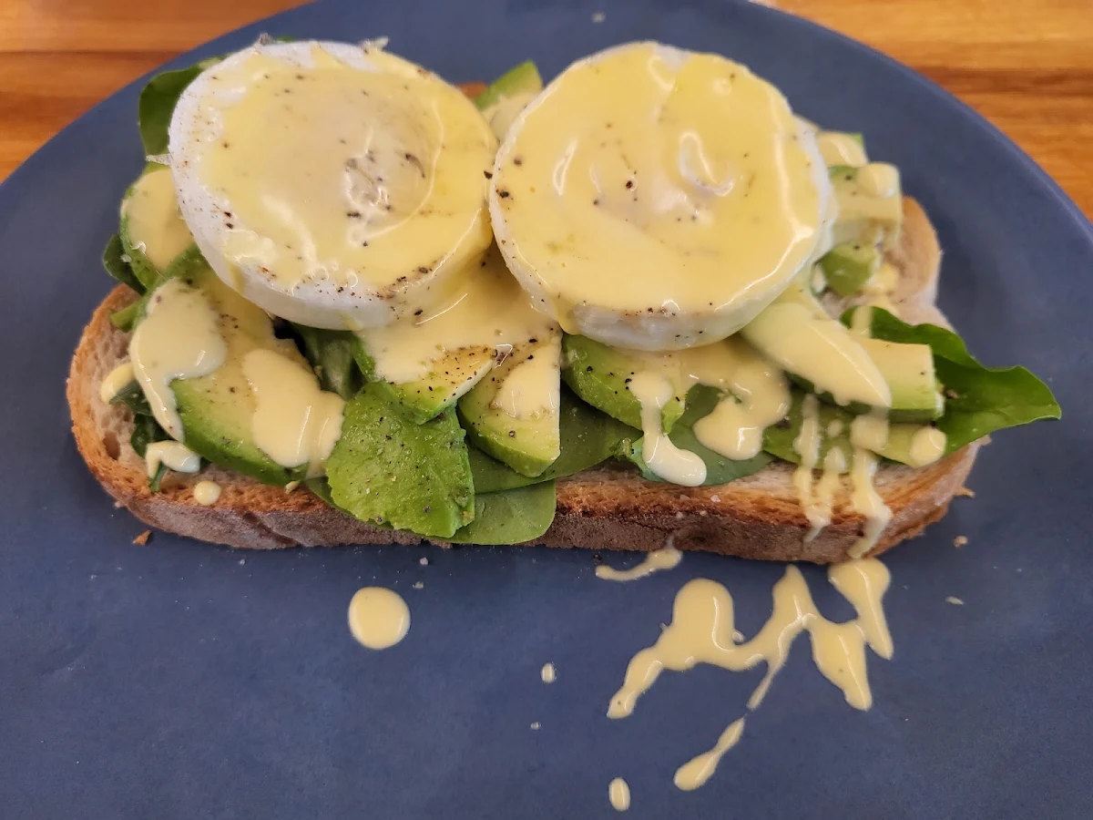 Eggs Benedict, Oliver Brown