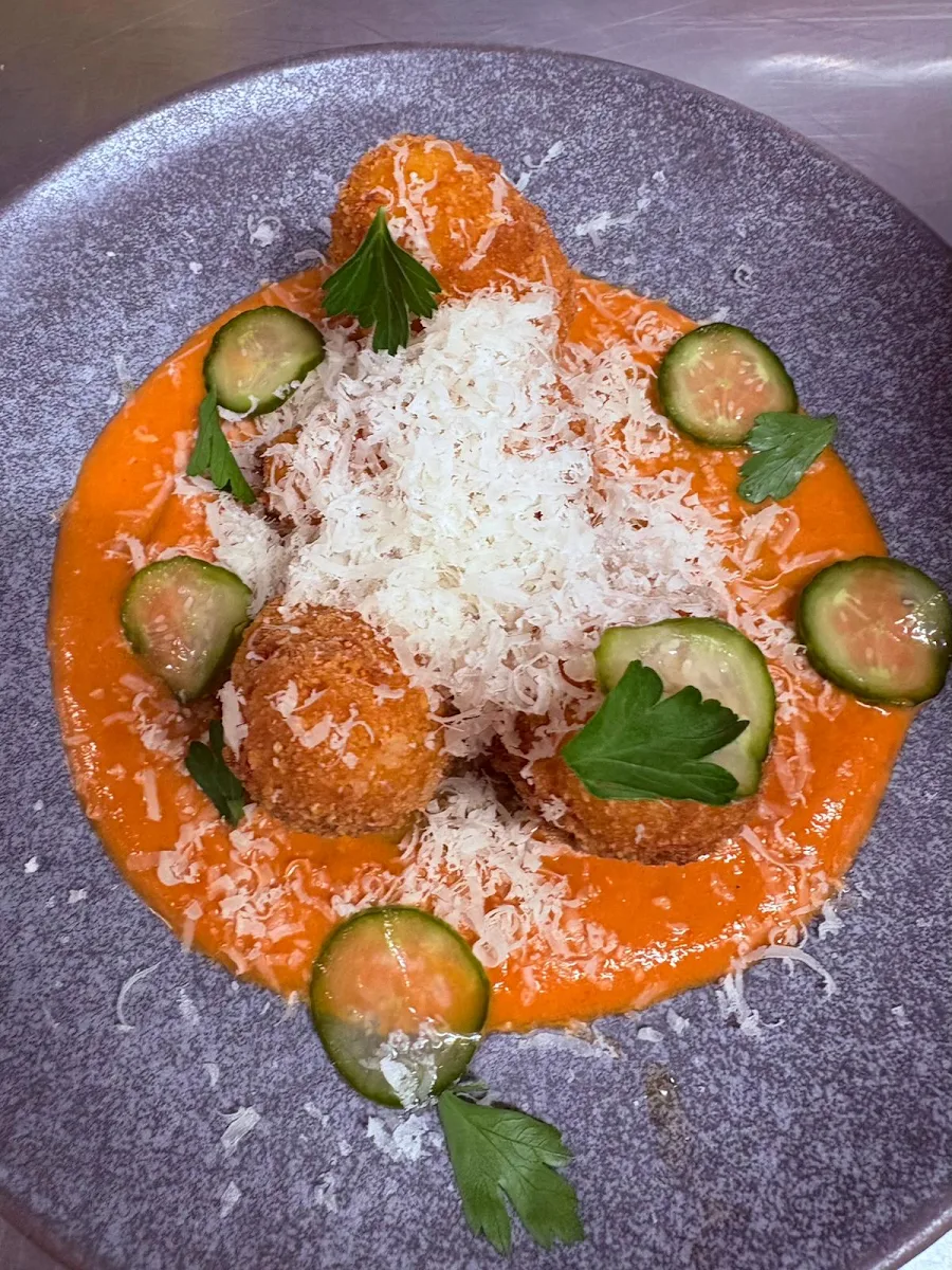 Highlights, The Iron Vine Restaurant