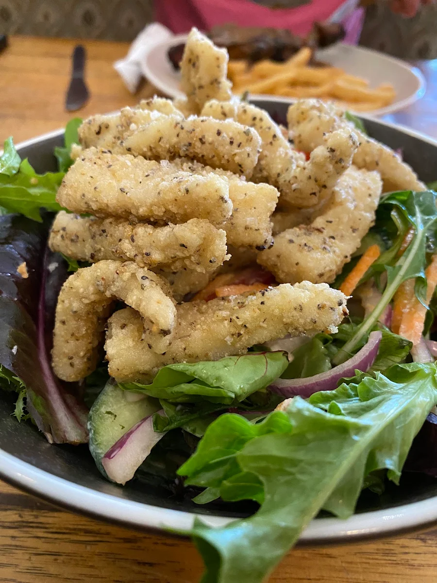 Main Calamari Salad with Chips