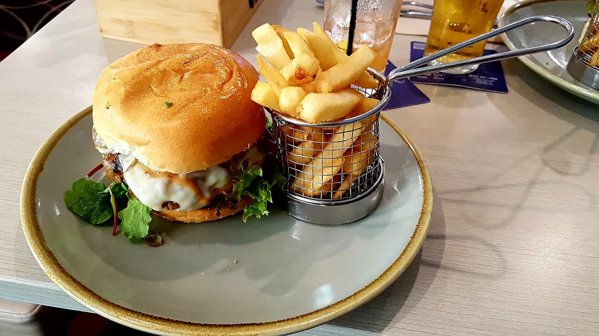 Burger, The Oat Mill