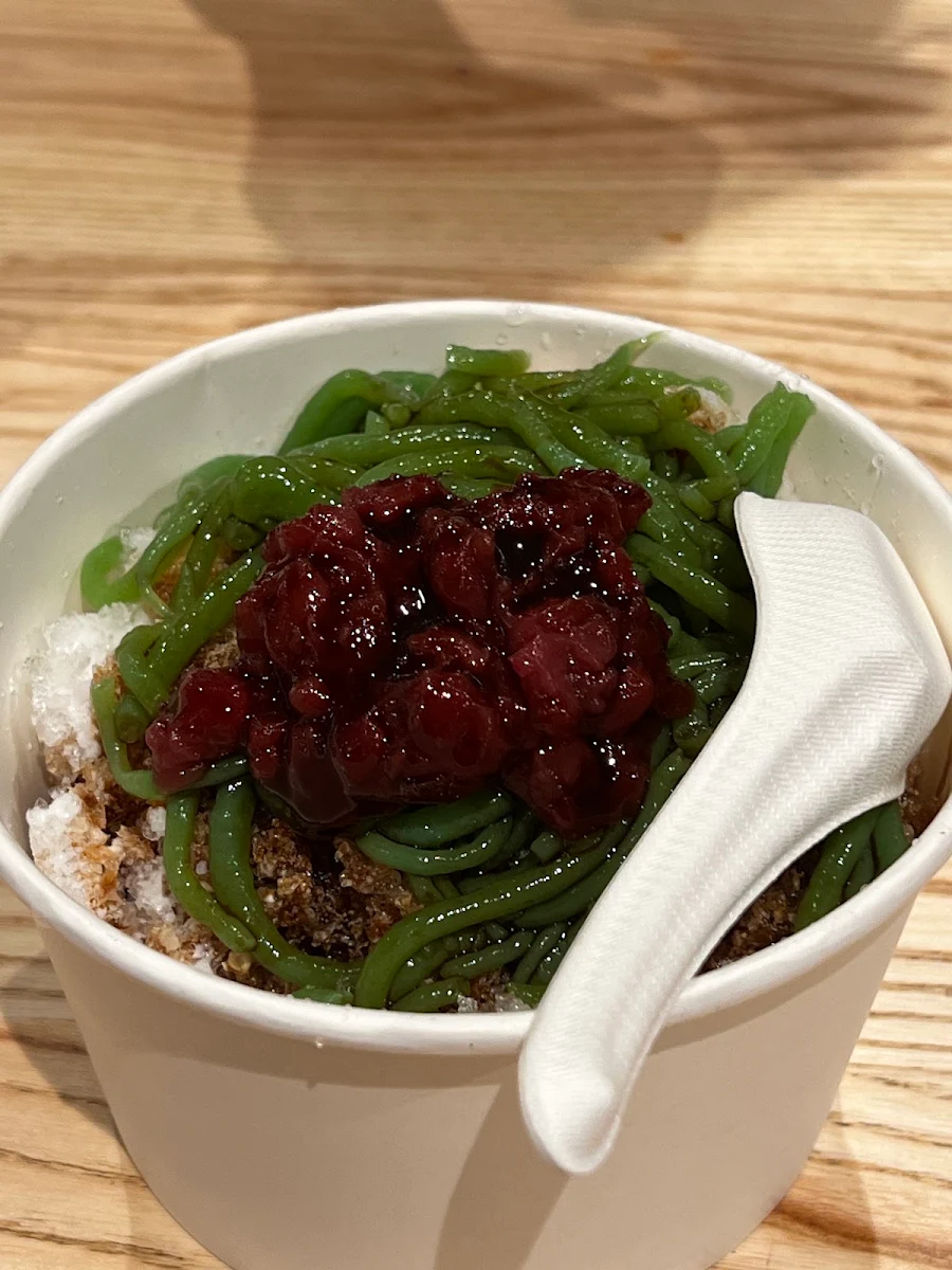 - Iced Chendol, Local Hero Singapore QV
