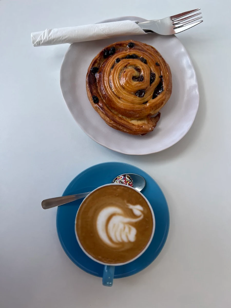 Highlights, Sweet Pieces Cafe
