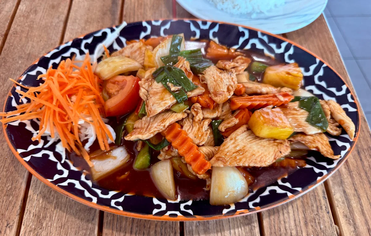 Highlights, Orathai Takeaway