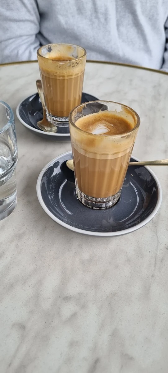Piccolo, Bar Lucio
