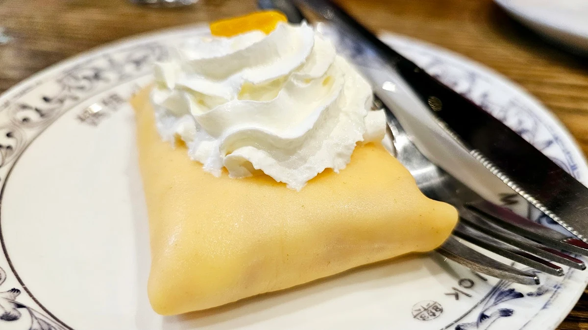 Mango Pancake, Mama's Wok Rhodes