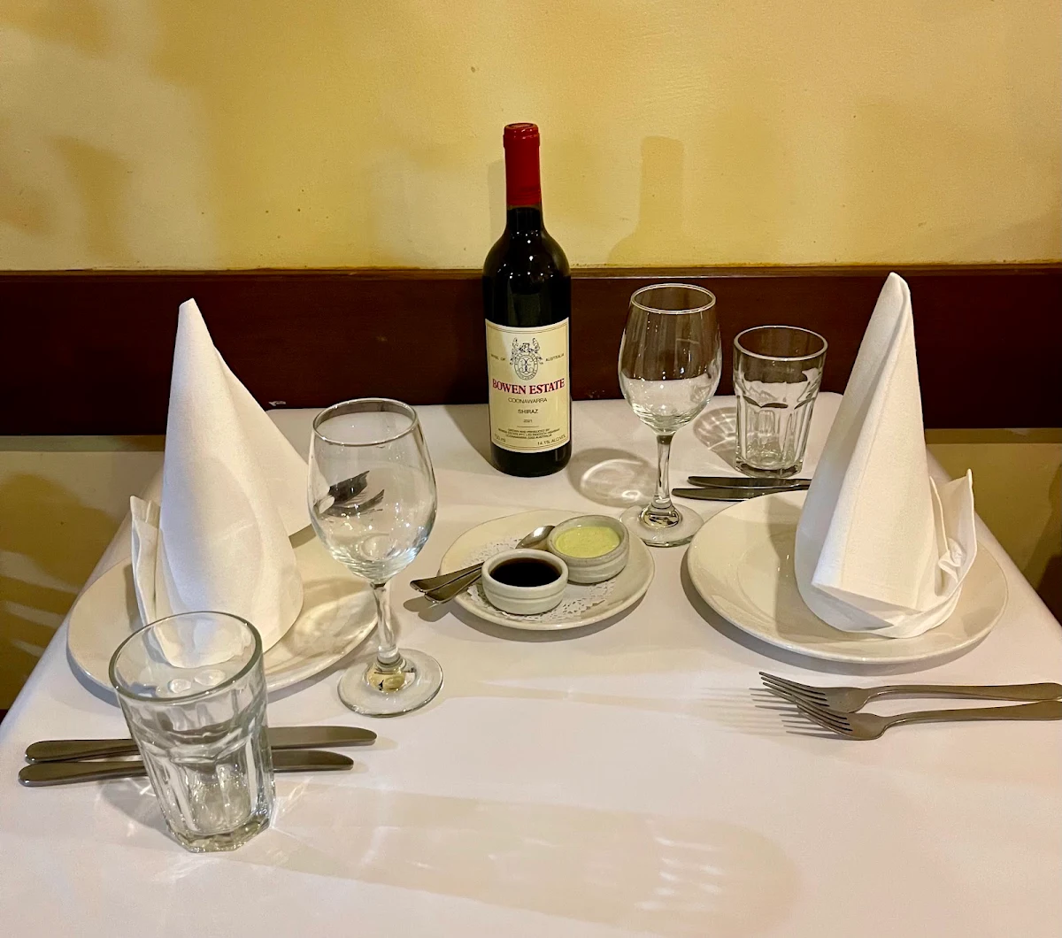 Table Setting, Sangam Tandoori