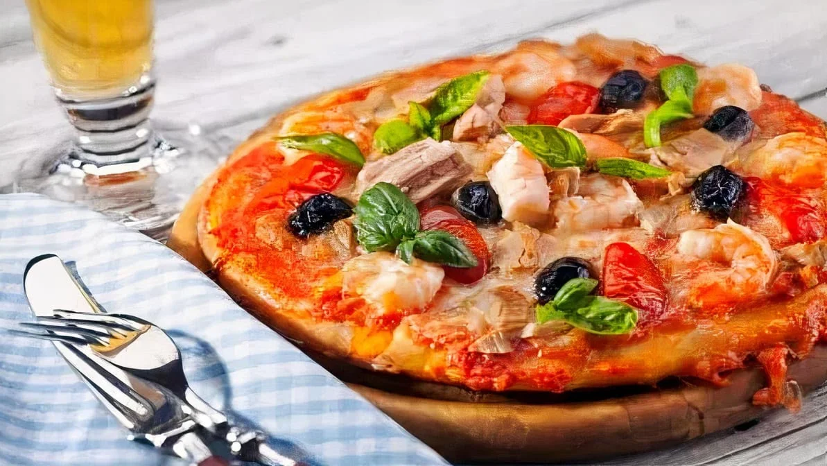 Highlights, Cafe Marina & Pizzaria