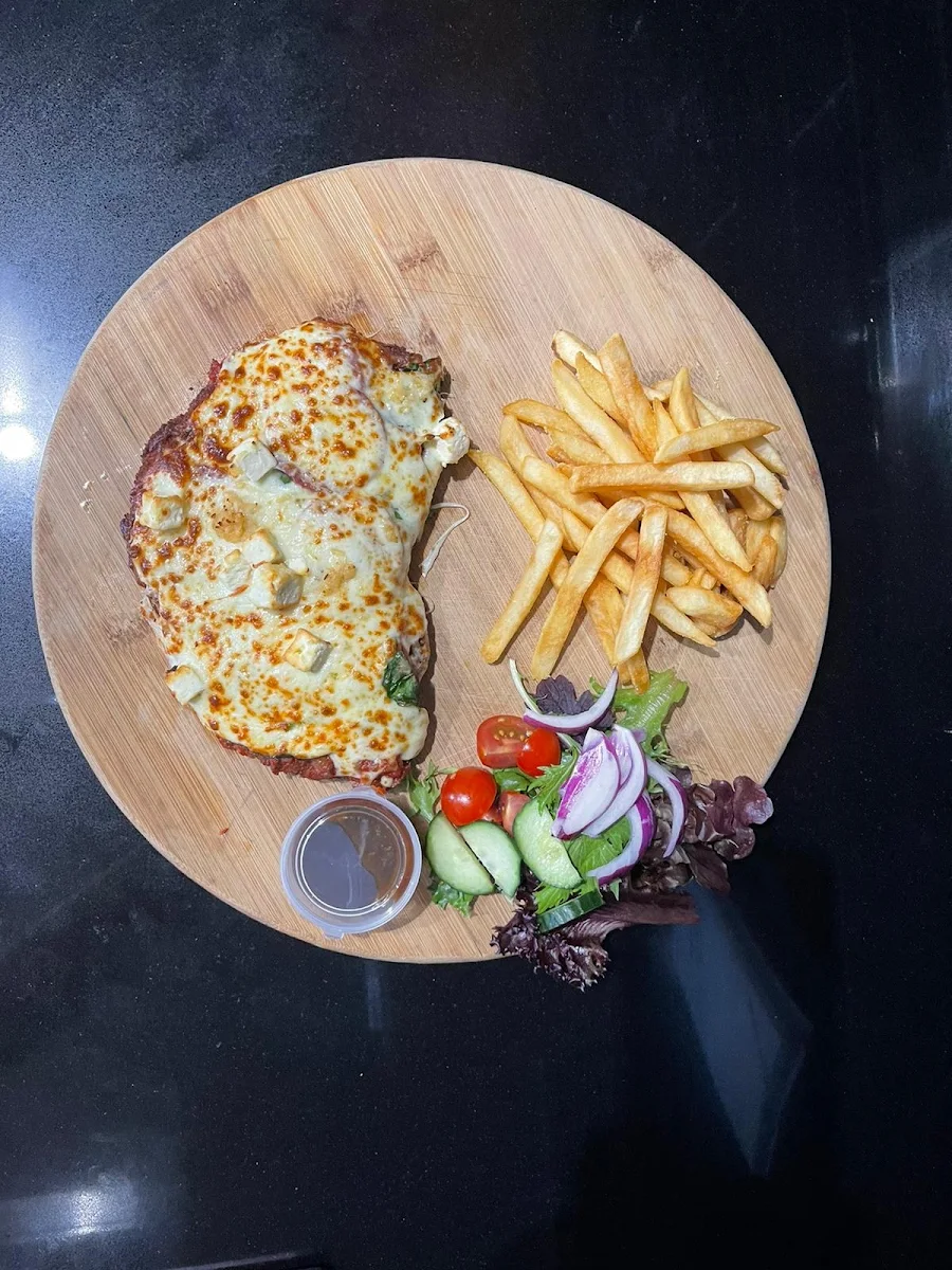 Highlights, Cafe Marina & Pizzaria