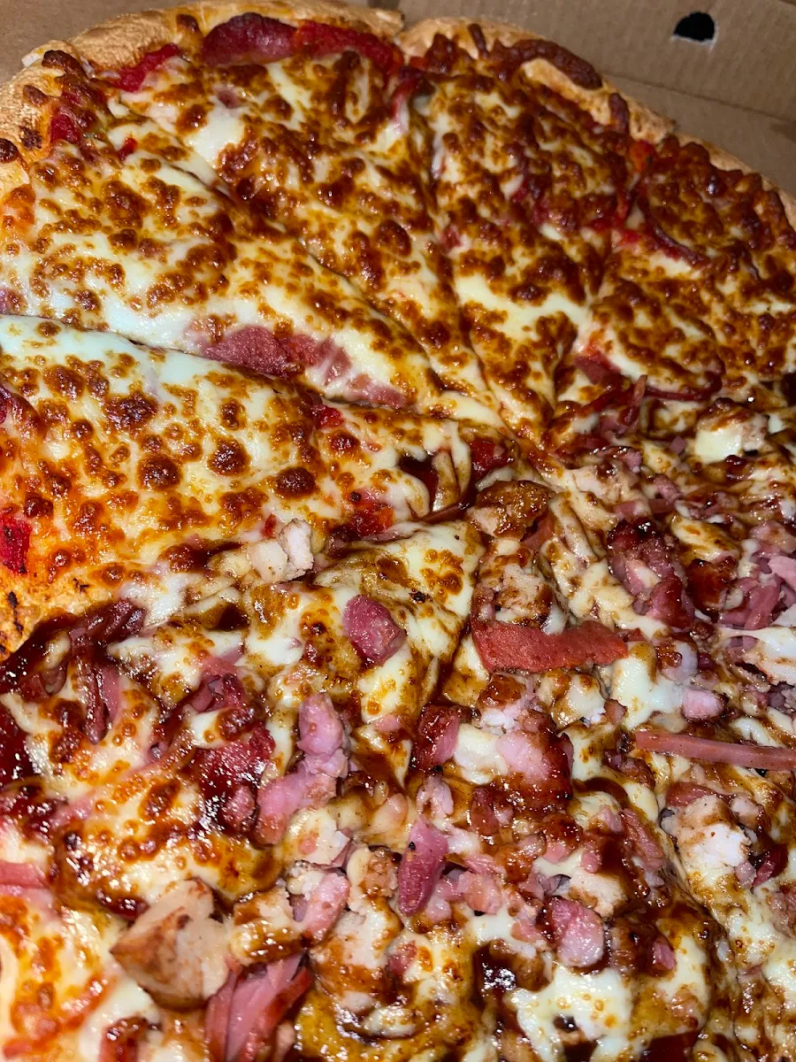 Meat Lovers, Cafe Marina & Pizzaria