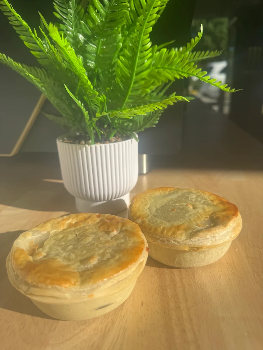 Highlights, Nissi Banh Mi