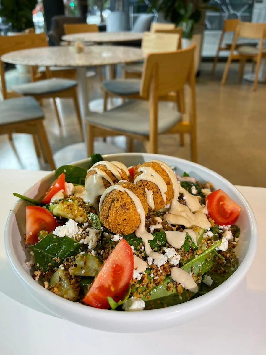 Highlights, Origen Cafe