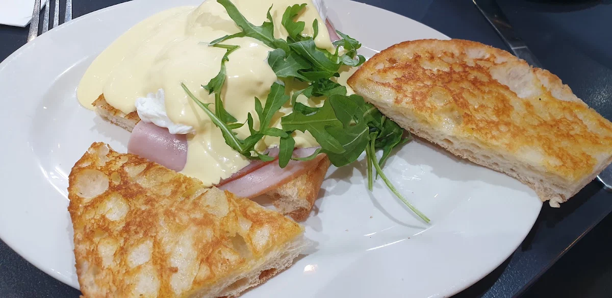 Eggs Benedict, Cafe Bella Nambour
