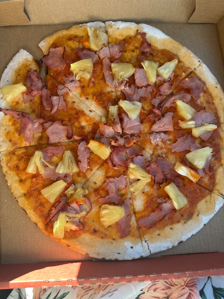 Hawaiian Pizza