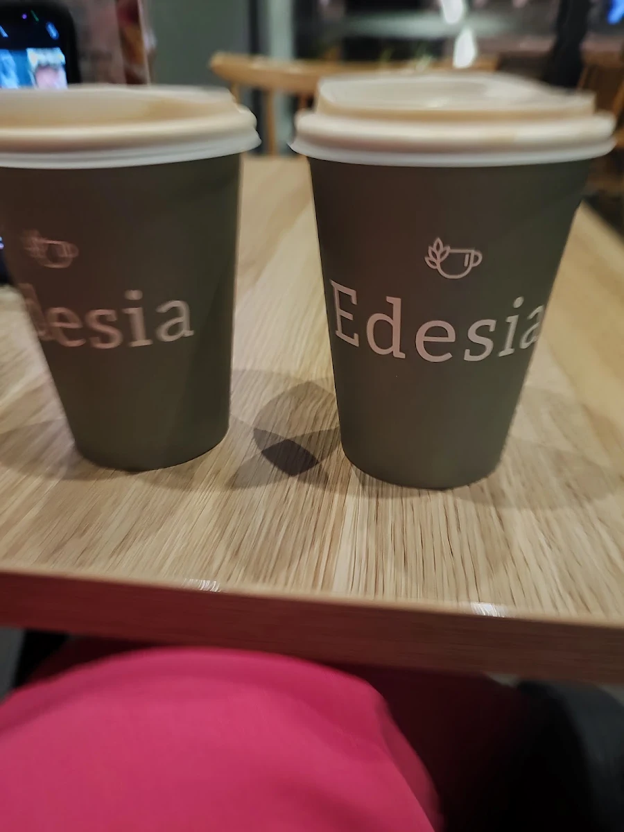 Koffee Bins, Edesia Adelaide