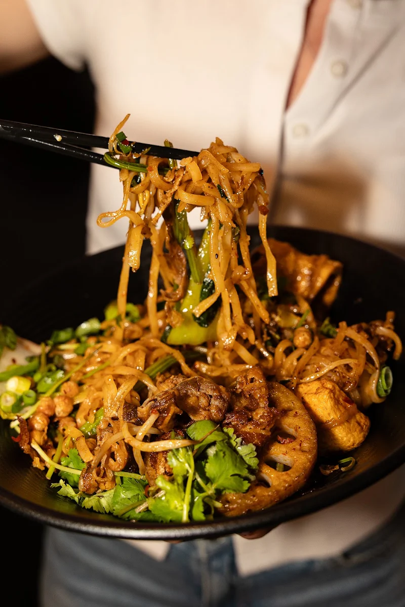Highlights, Fantastic Neon Hotpot