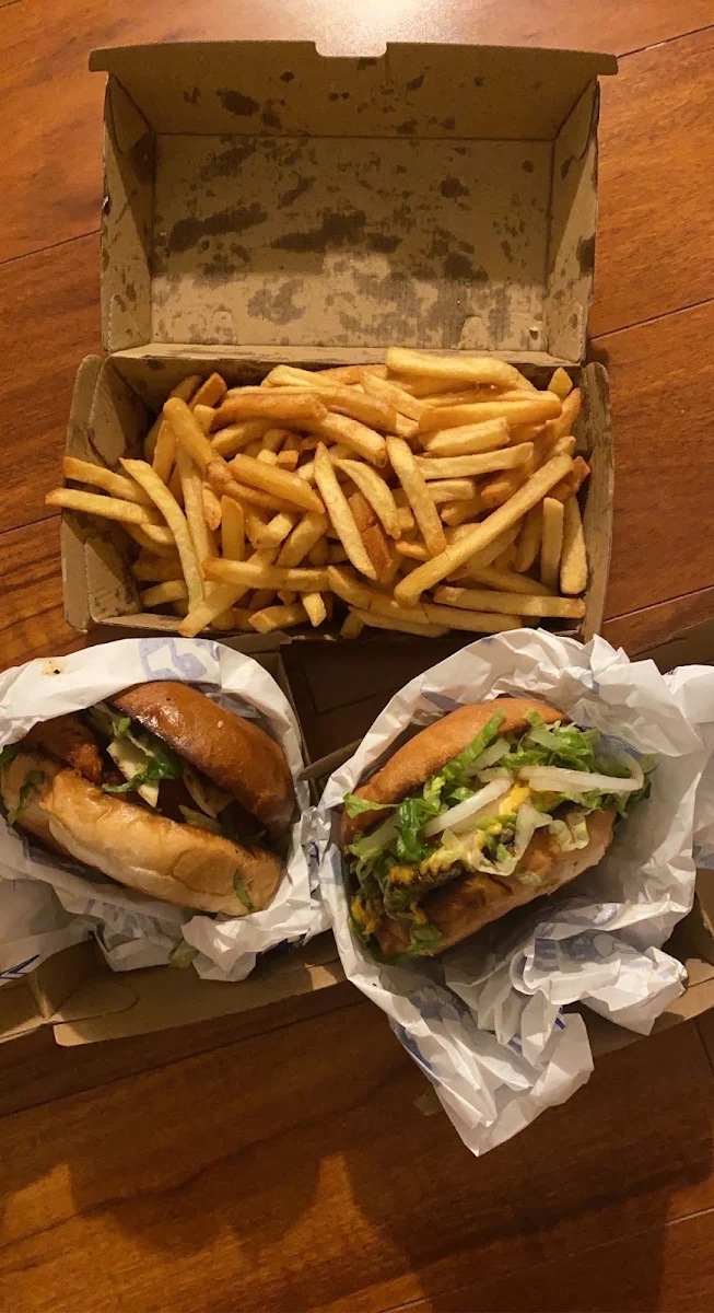 Highlights, Lulie Tavern