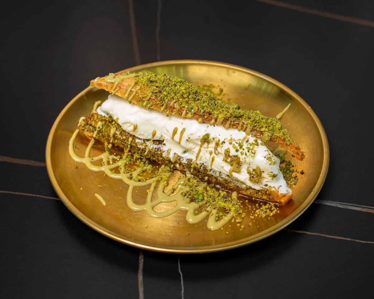 Highlights, ALBAIK SWEET & CAFE