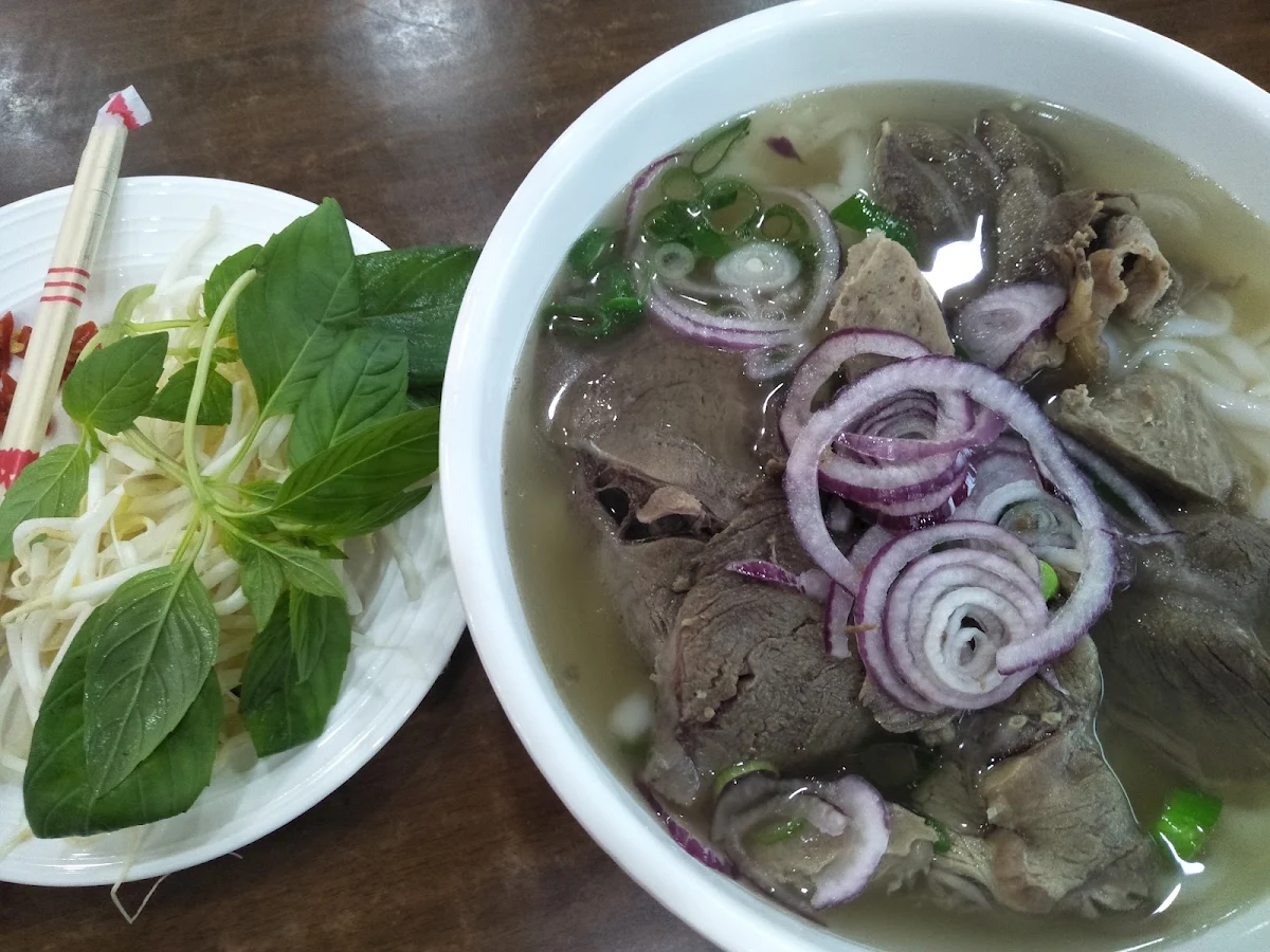 Highlights, Iron Knob Bakery & Deli