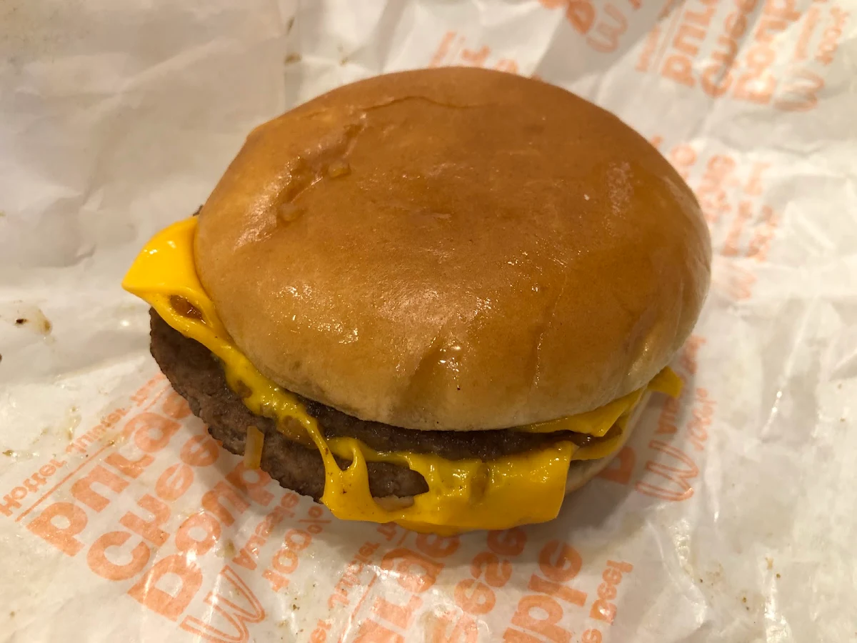 Cheeseburger, McDonald's Warnbro