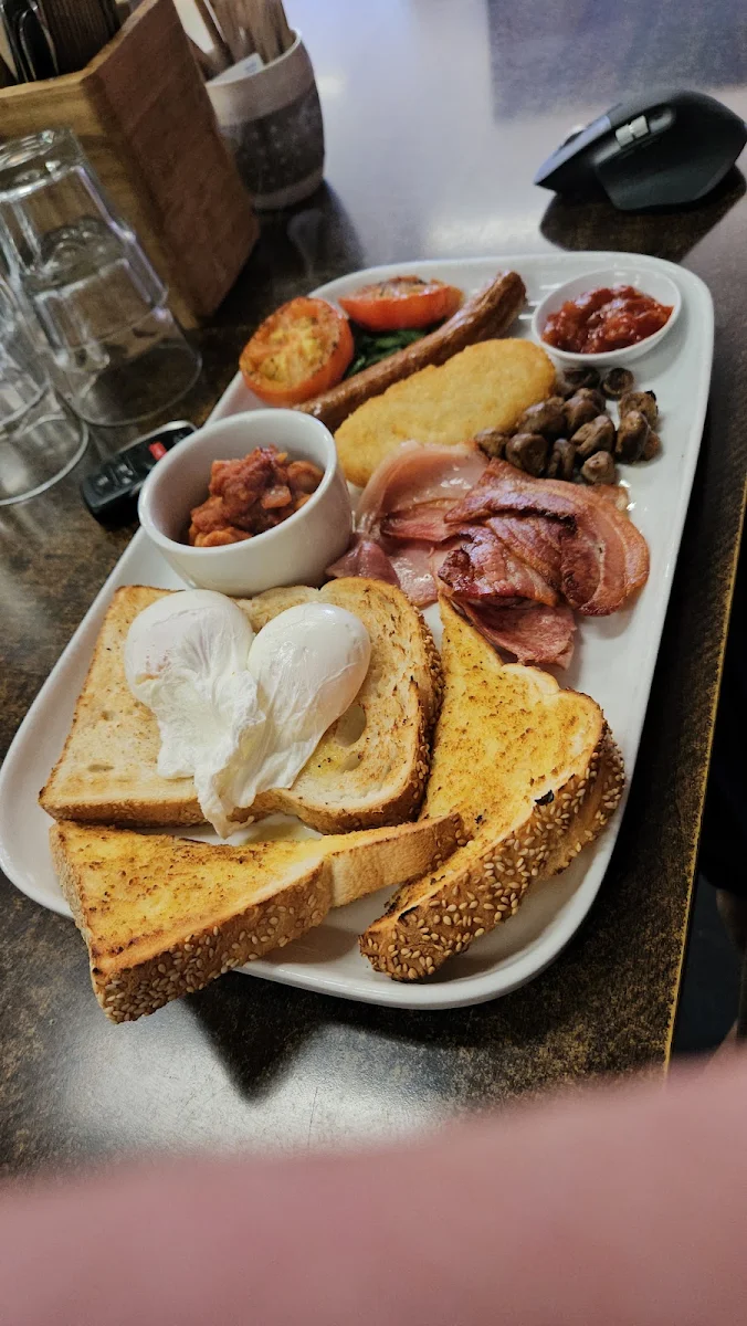 Highlights, Red Brik Caffe