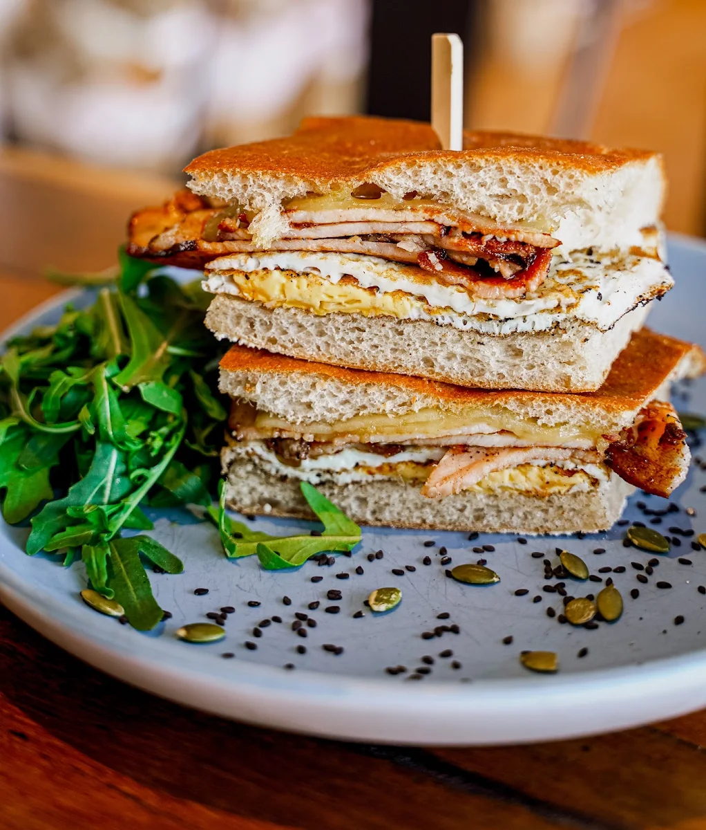 Highlights, Bean Board cafe