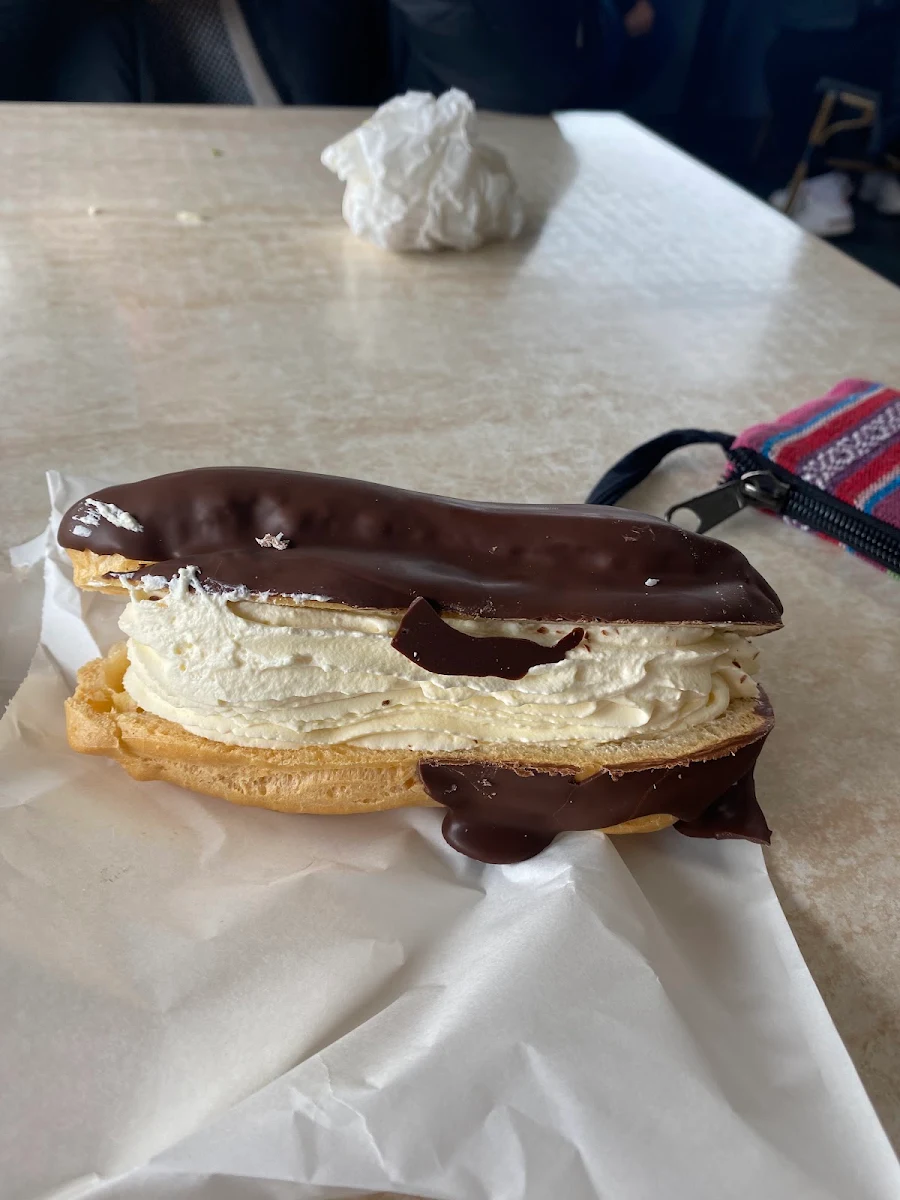 Highlights, Kings Bakery & Cafe