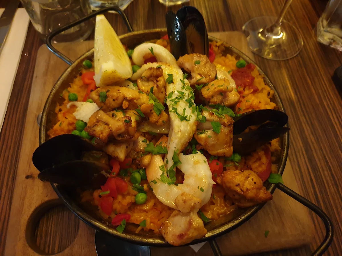 Combination Paella, GPO Bendigo