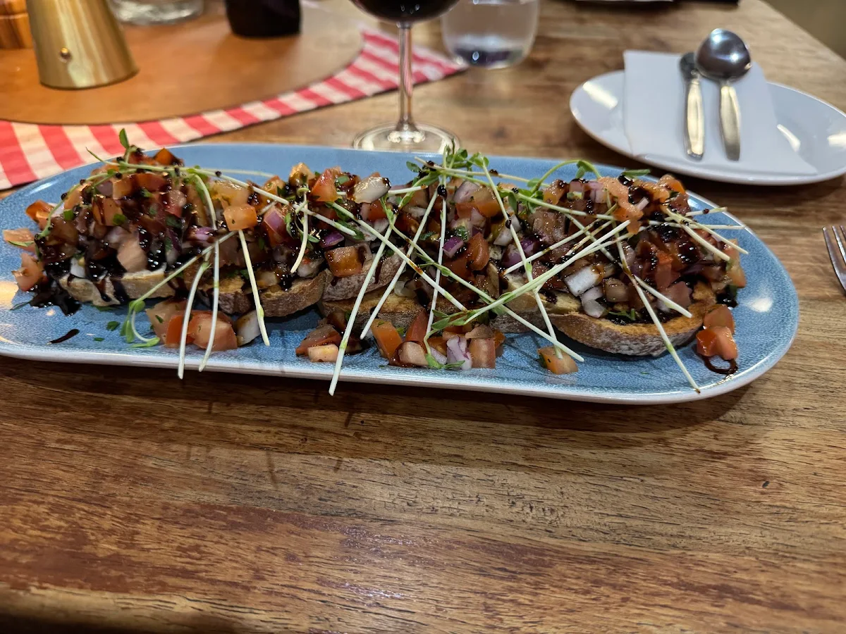 Highlights, Giardinos restaurant