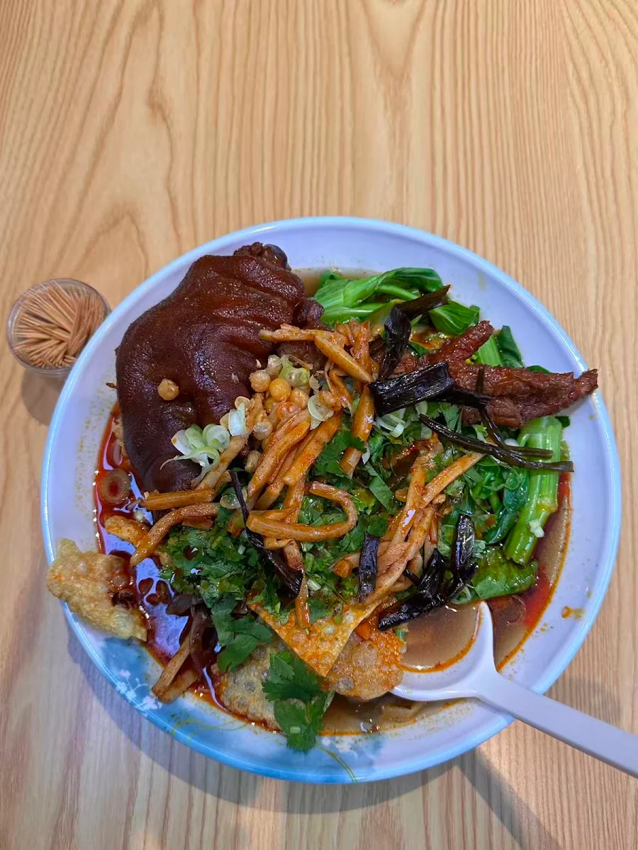 Highlights, 桂记螺蛳粉 Gwai Kee Rice Noodles