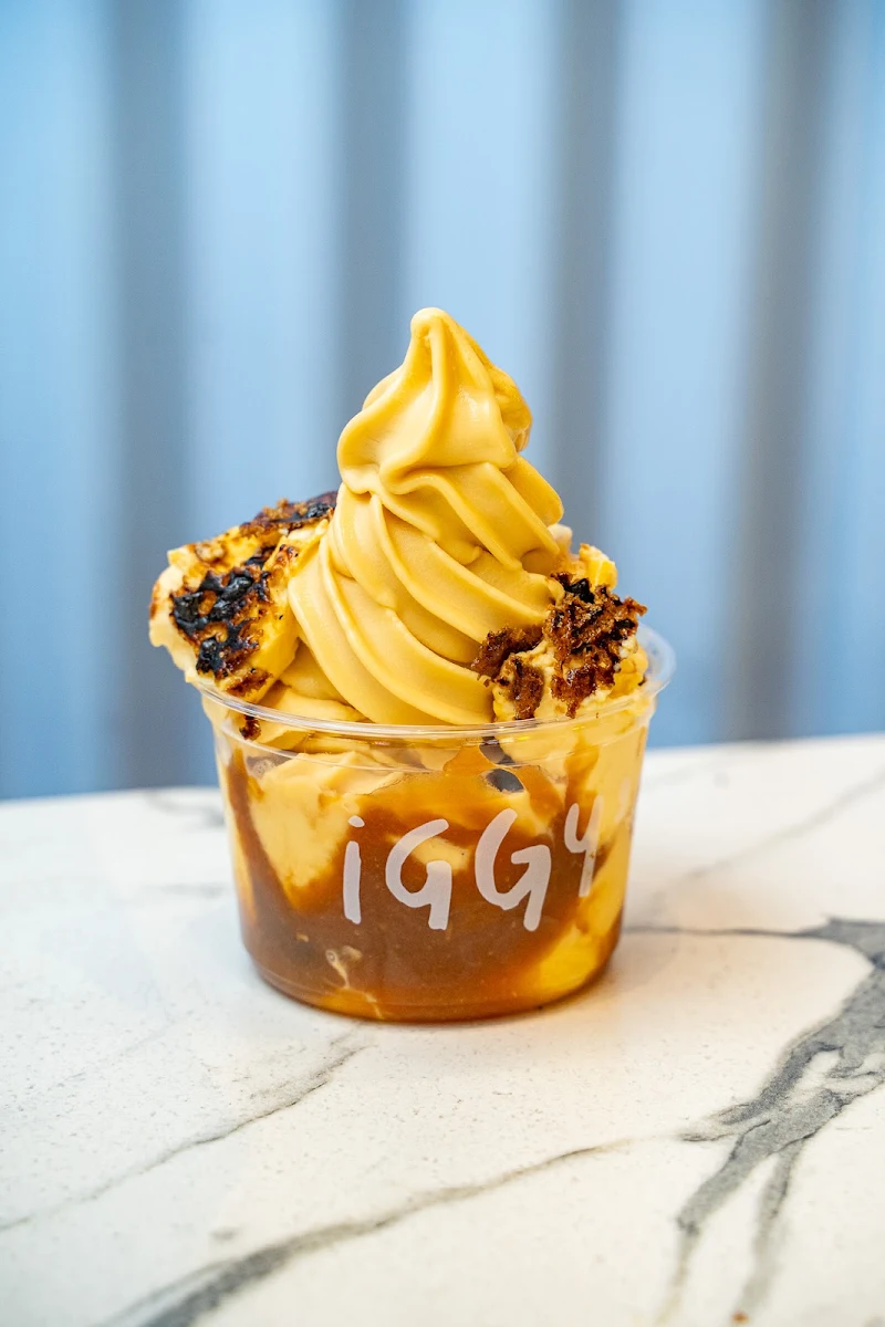 Highlights, Iggy's Frozen Bar
