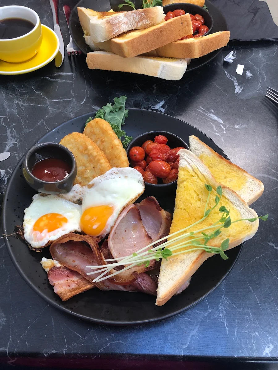 Big Breakfast