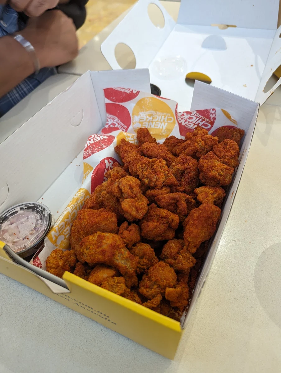 Boneless Chicken Snowing Chilli Flavored