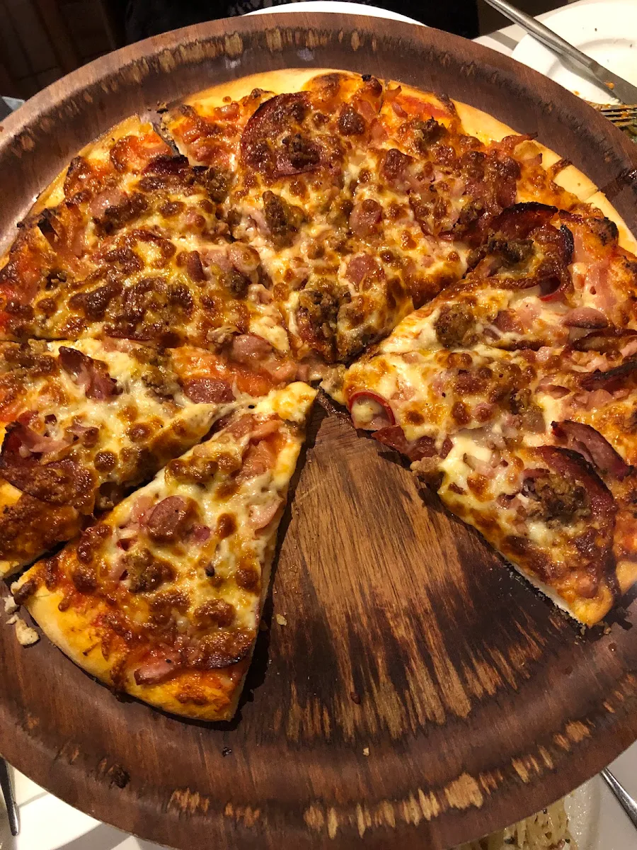 Meat Lovers Pizza, Non Finito Pizzeria Ristorante