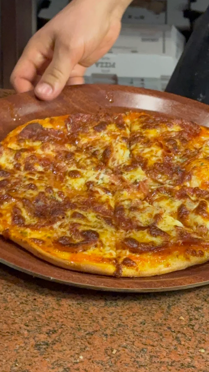 Pepperoni Pizza, Non Finito Pizzeria Ristorante
