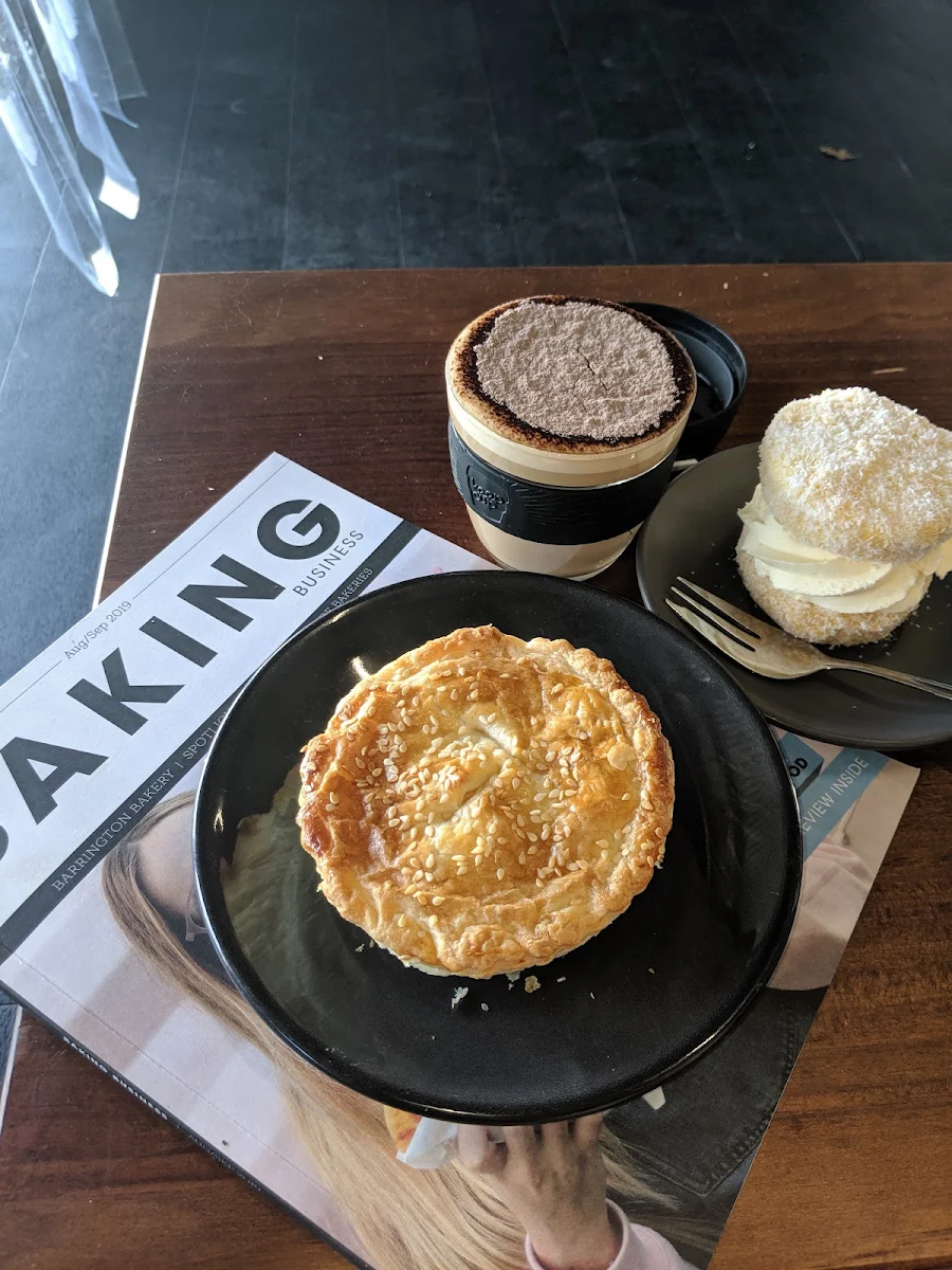Highlights, 2 Fat Baker's Bakery